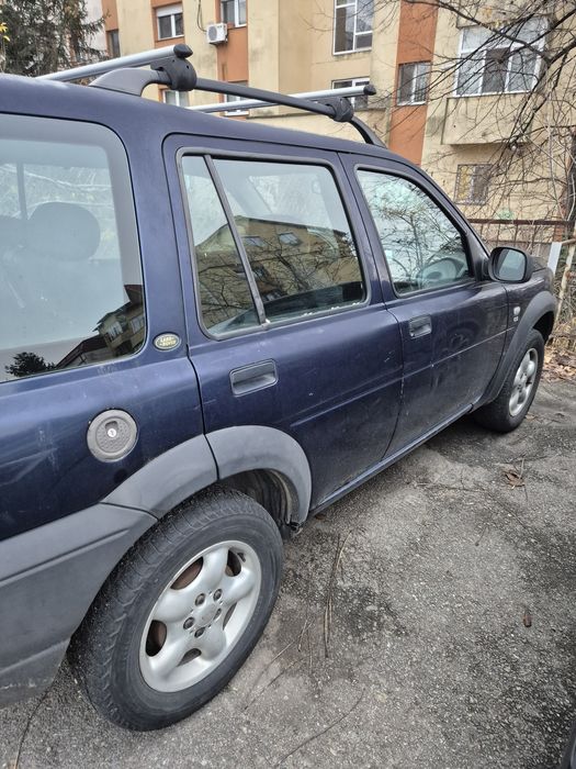 Vând Land Rover Freelander