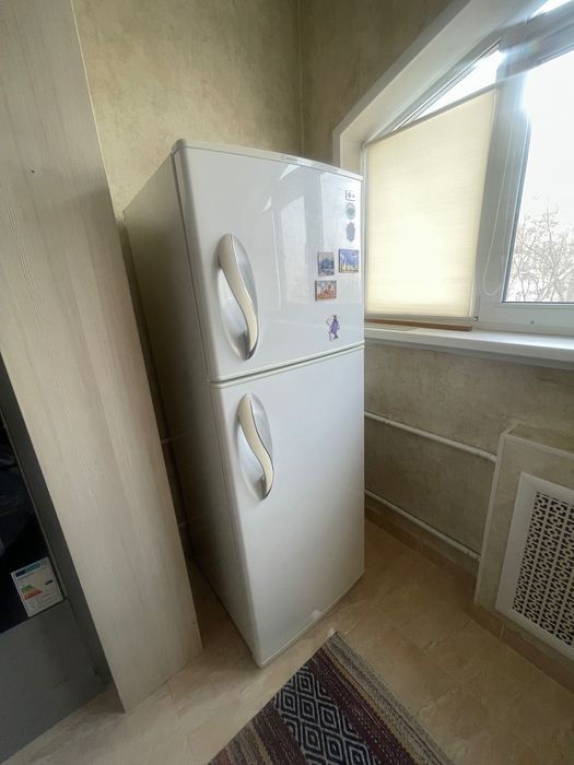 Холодильник рабочий