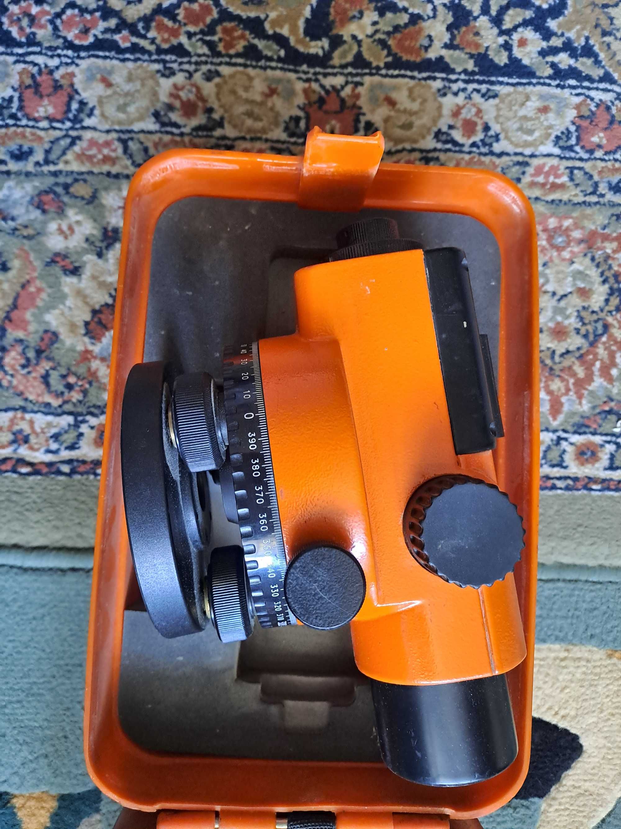 Vand nivela optica Metland
