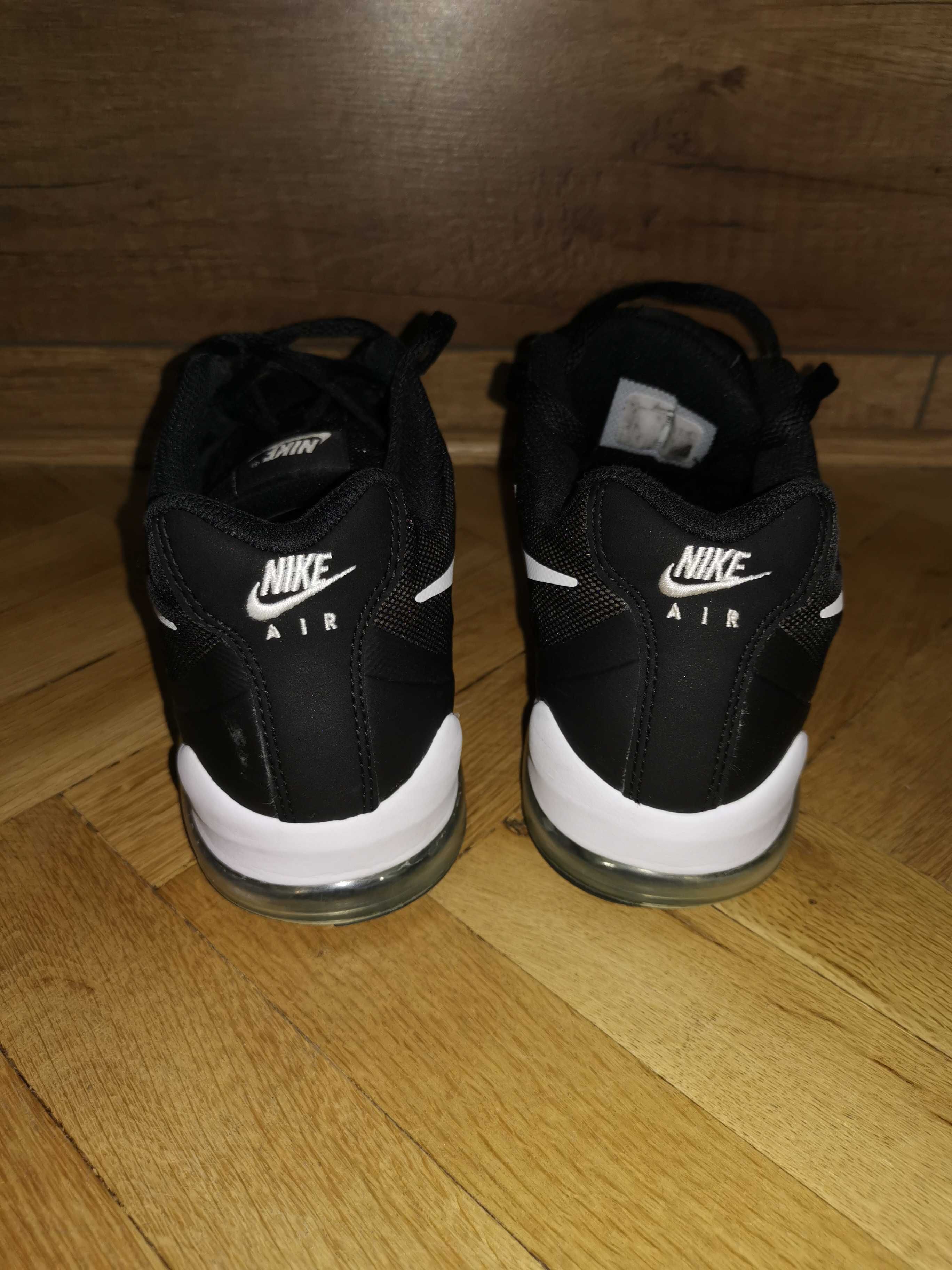 Nike Air Max 42,  Adidas Boots 41