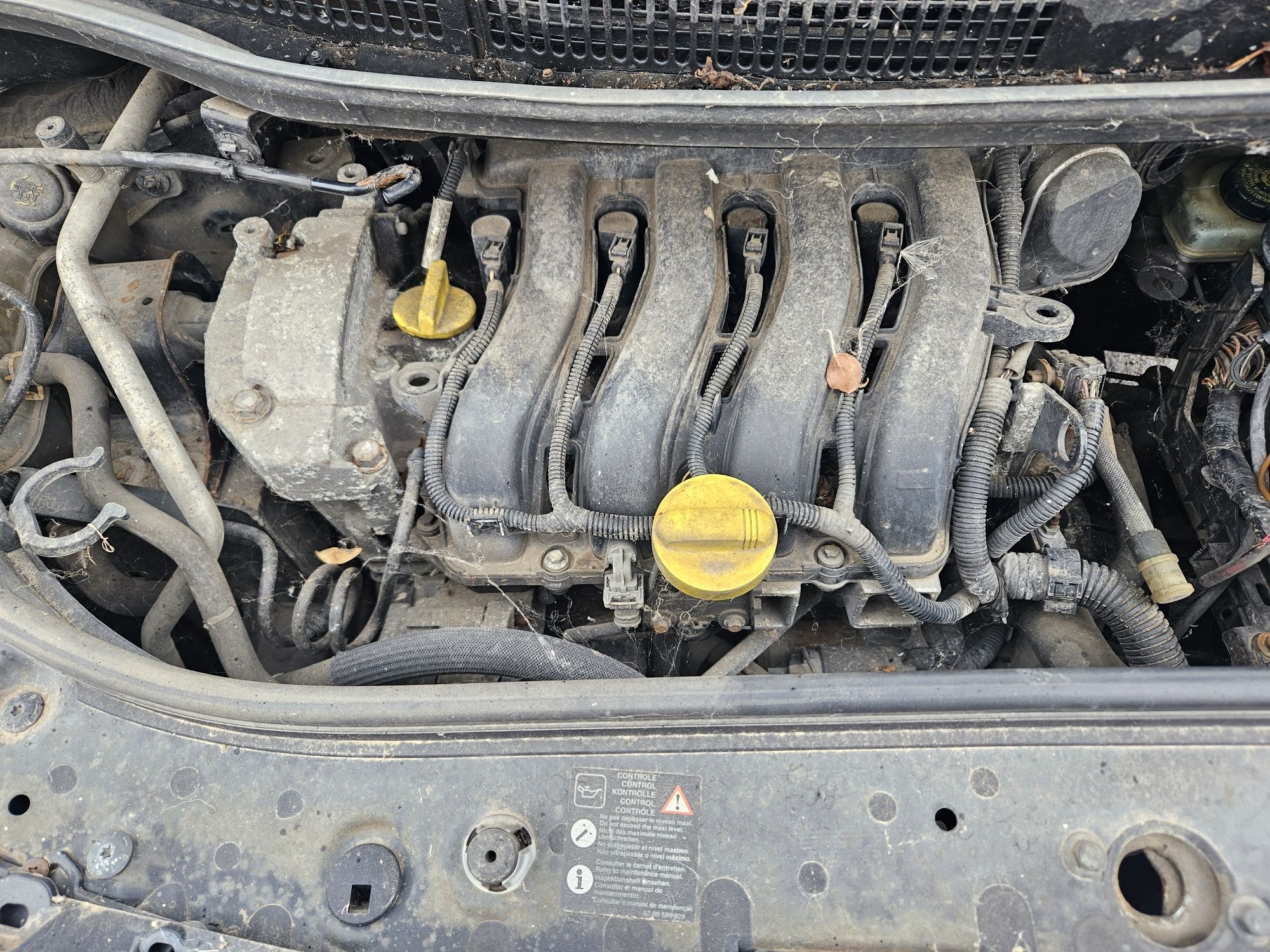 Рено Сценик 2 1.6 16в на части Renault Scenic 2 1.6 16v na chasti