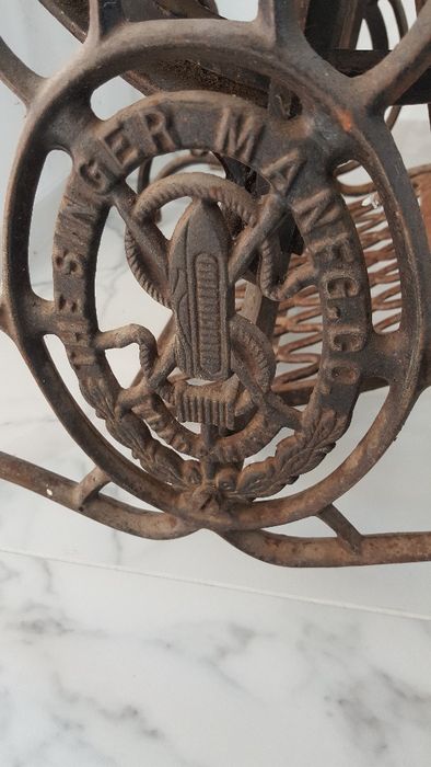 Vand masina antica de cusut SINGER original