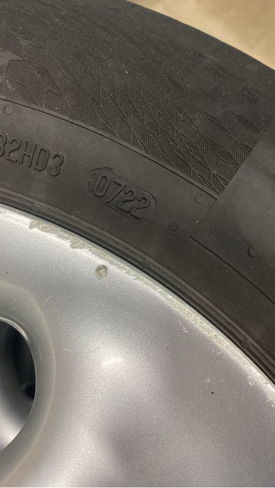 Продам колеса шины на 15