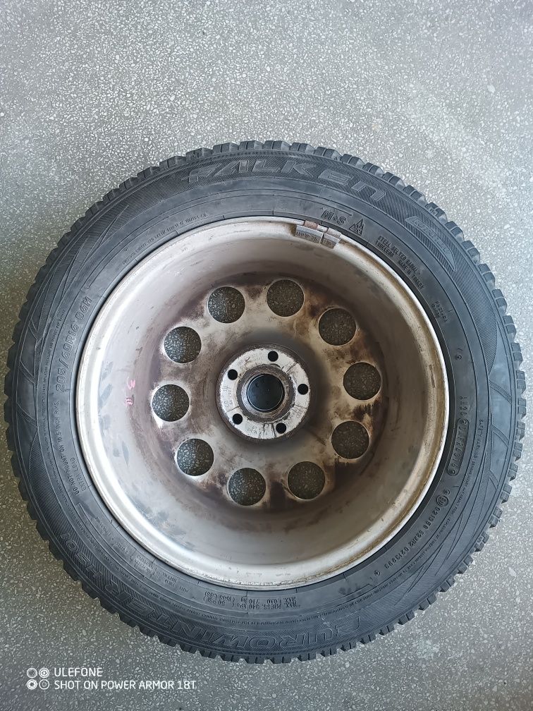 Falken 205/60/16 - ЗИМНИ