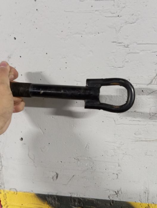 Продам крюк на Тоёта ярис