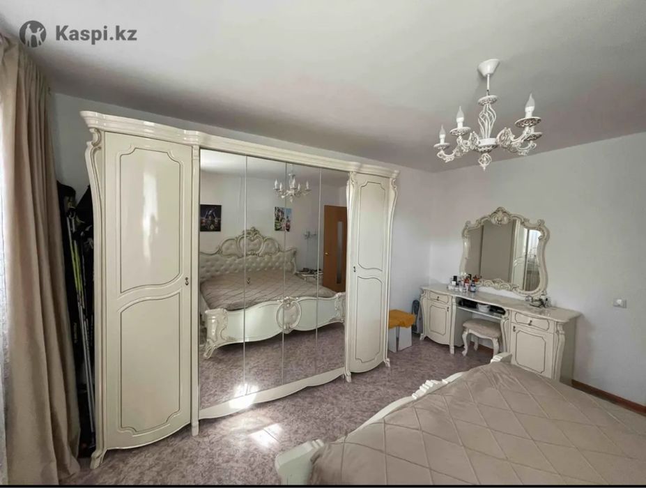 Продам спалный гарнитур