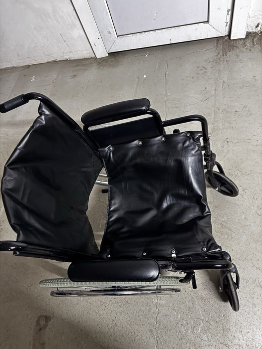 Инвалидная коляска