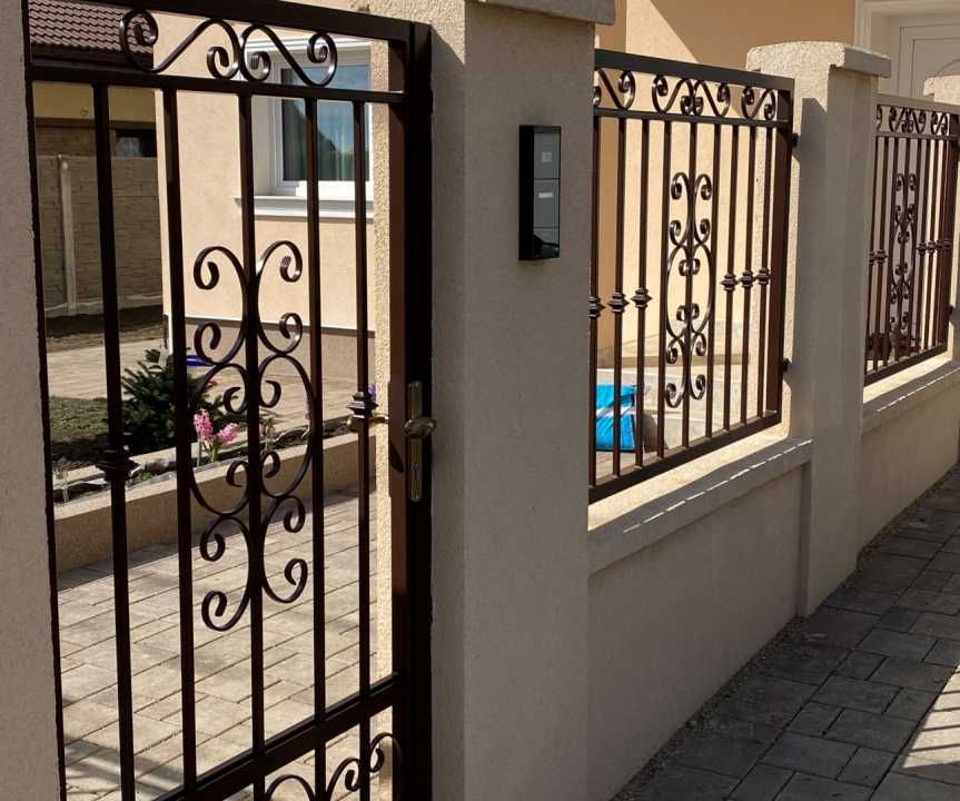 Porți și Garduri Metalice-Direct din Fabrica Timisoara BalustradeTM.ro