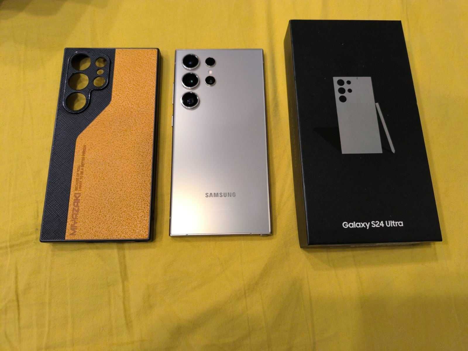Samsung S24 Ultra 256GB гаранция до 12. 2027