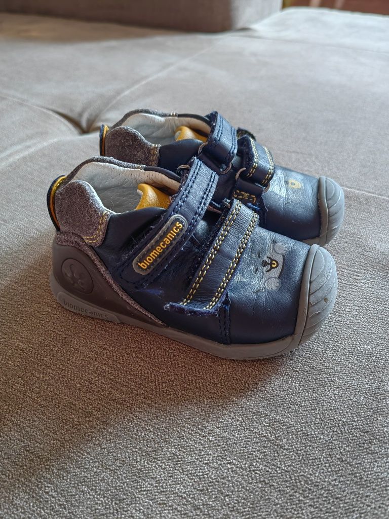 Обувки за момченце