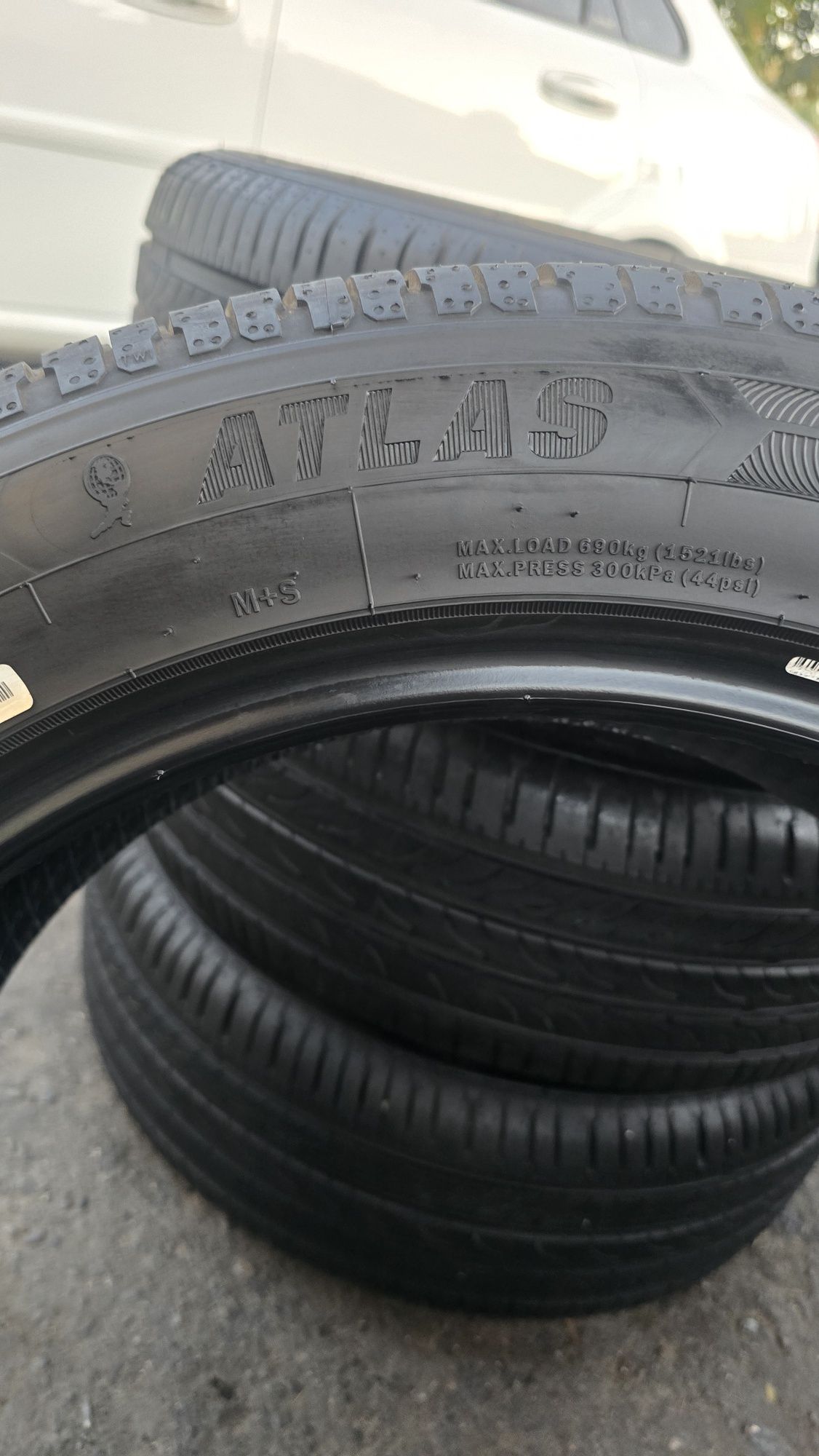 215/55/R18 ATLAS