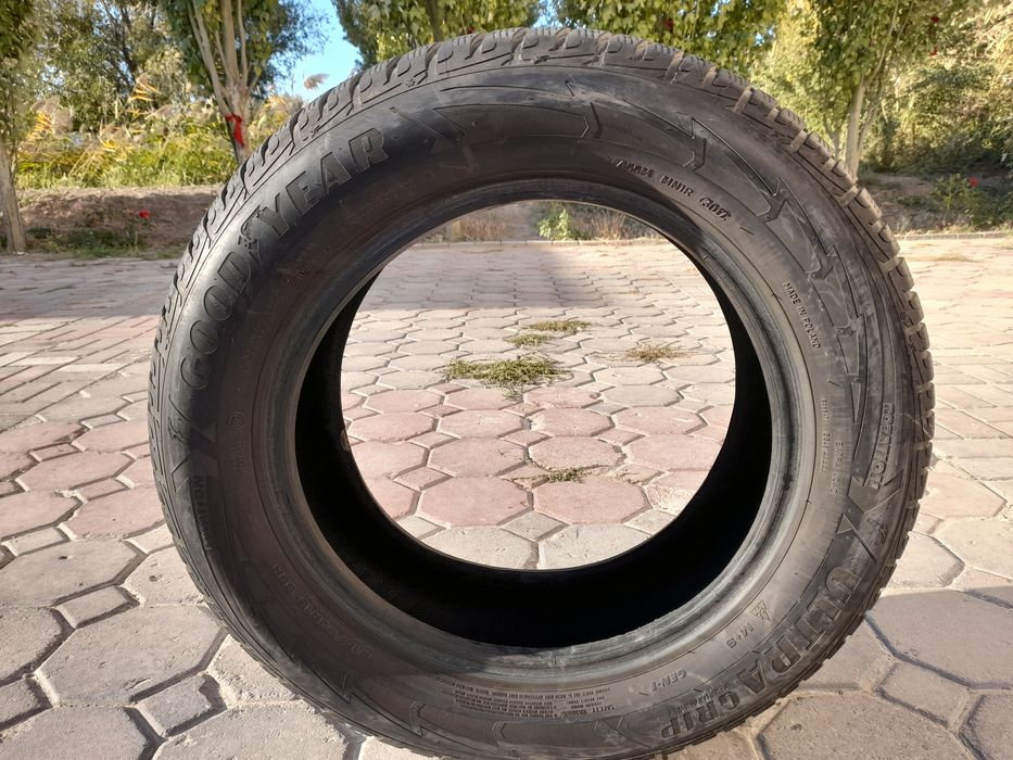 Зимние шины 2 штук