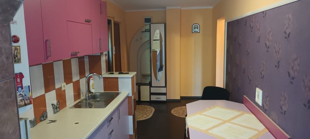 Apartament cu doua camere de inchiriat