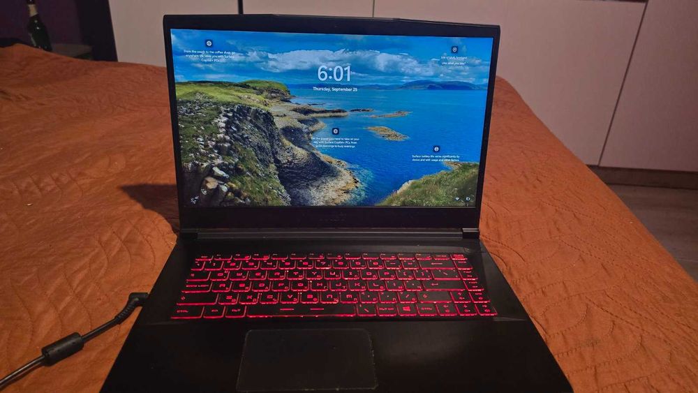 Лаптоп MSi i5-8300H CPU 2.30GHZ video NVIDIA GeForce GTX 1050