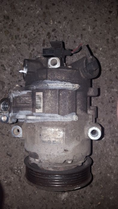 Pompa inalta injector motor cutie Suport Anexe VW Golf 4 Bora 1.6FSI