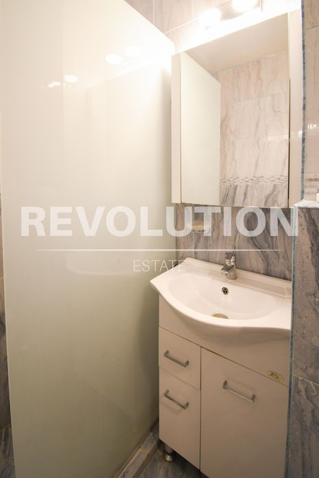 Дава се под наем Тристаен апартамент в София, Слатина - 65 кв.м за 550 € - Снимка #8