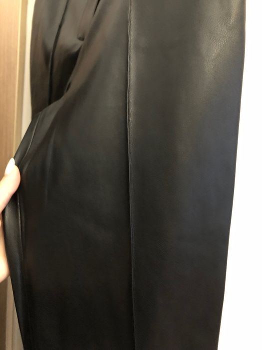 Pantaloni piele eco noi, cu eticheta MANGO colectia noua