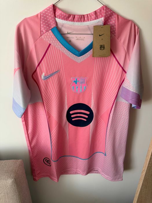 Tricou Barcelona roz editie speciala fotbal