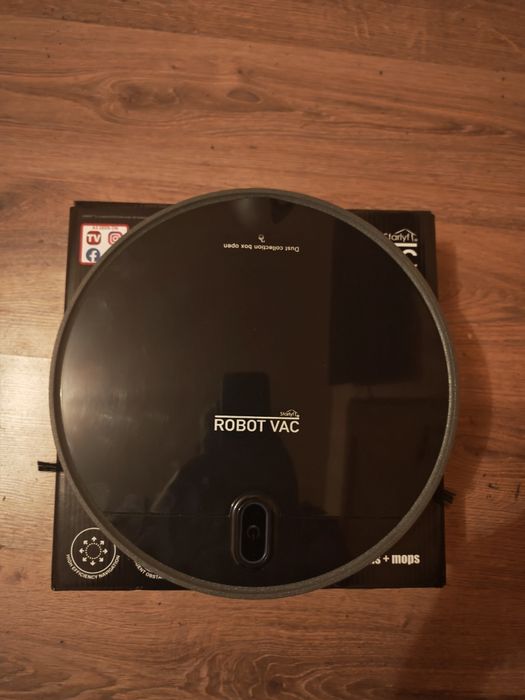 Vând robot aspirator