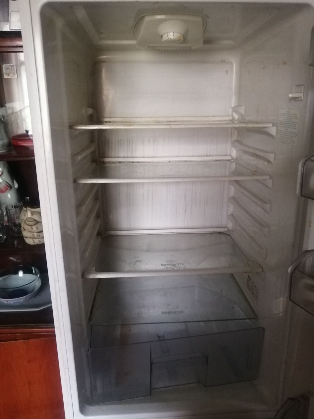 Срочно продам холодильник