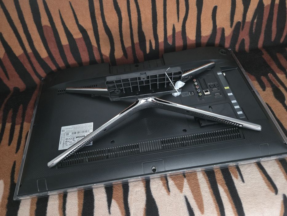 Televizor smart LED 3D Samsung 80 cm diagonala