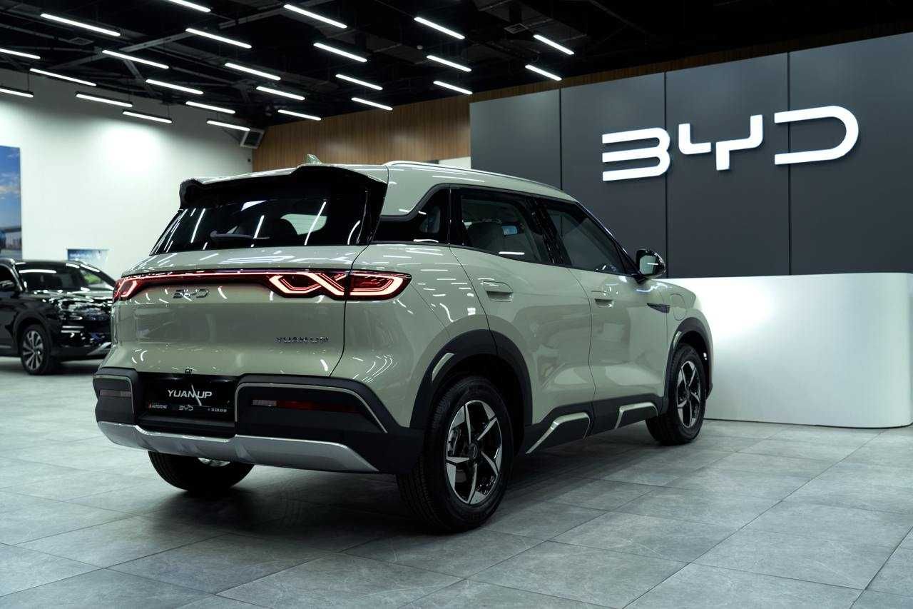 BYD Yuan Up 401km flagship