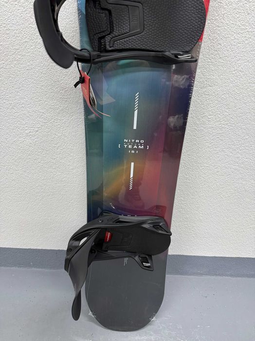 placa noua snowboard nitro future team L151cm