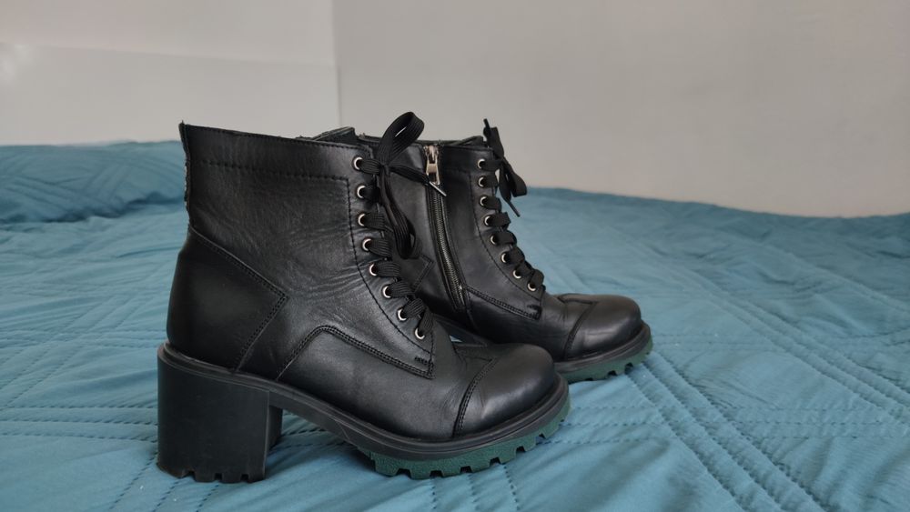 Дамски зимни боти