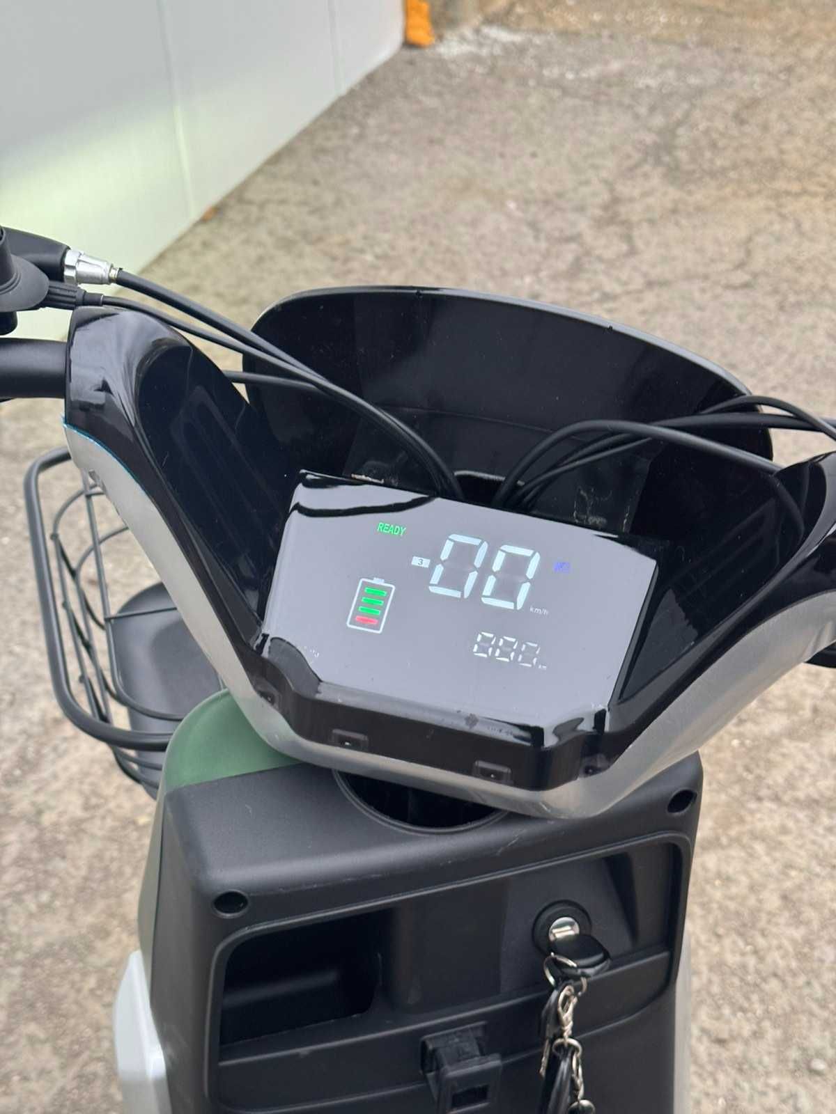 Електрически скутер-мотопед Infinity GT-1000 1200W - Army Green
