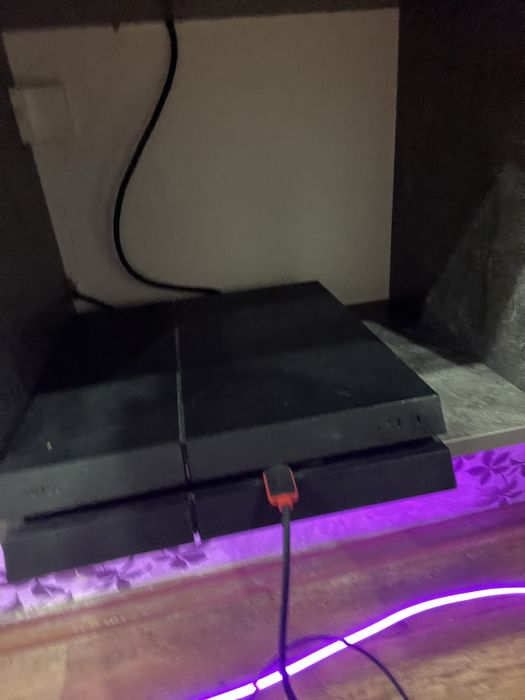 Продам или обменяю ps 4 fat 500gb