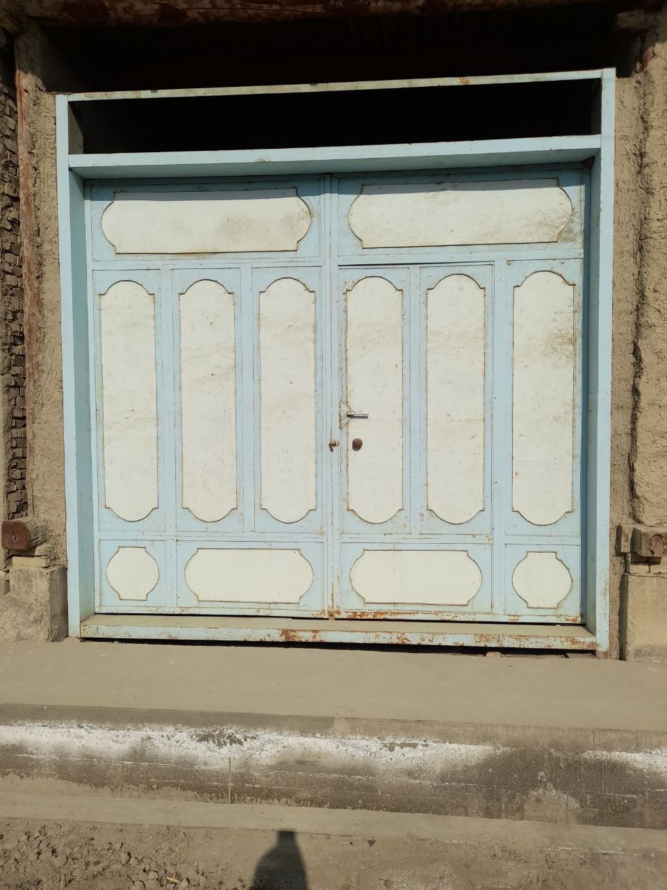 Darvoza sotiladi 4 tomoni shiviller qilingan sifati yaxshi