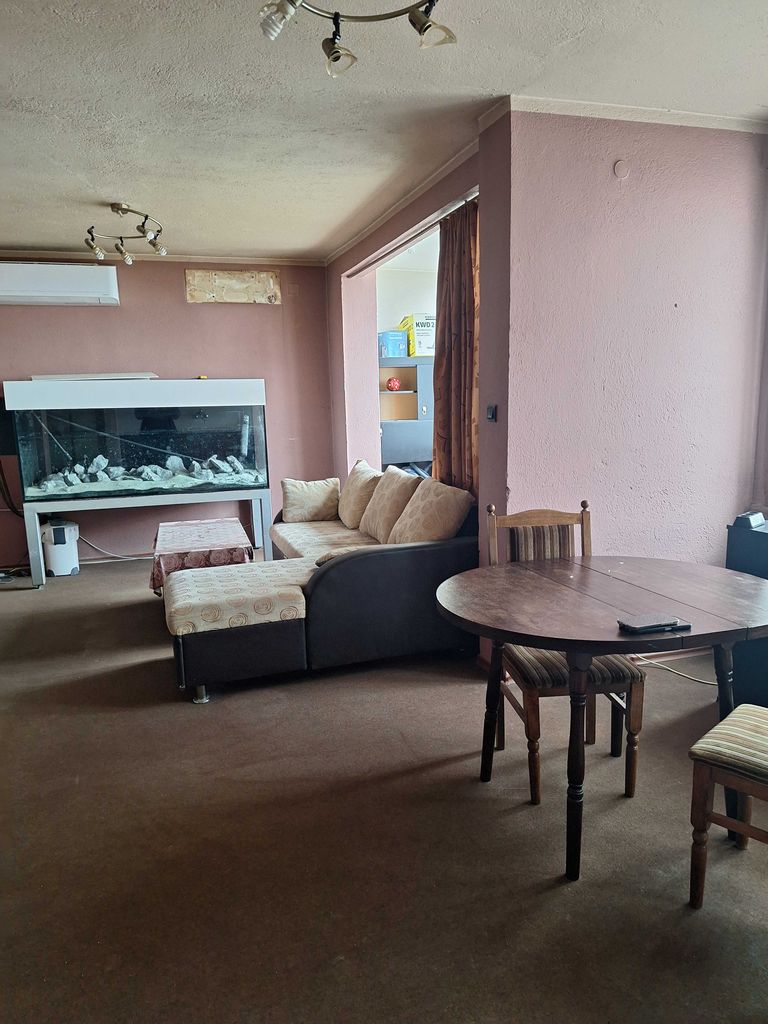 Продава се Двустаен апартамент в Карлово - 100 кв.м за 1050 €/кв.м - Снимка #5