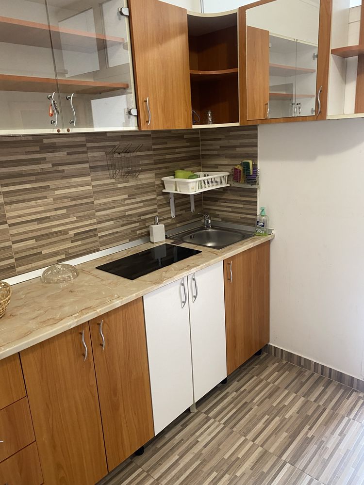 Vand garsoniera in tractorul str Aleia Constructurilor