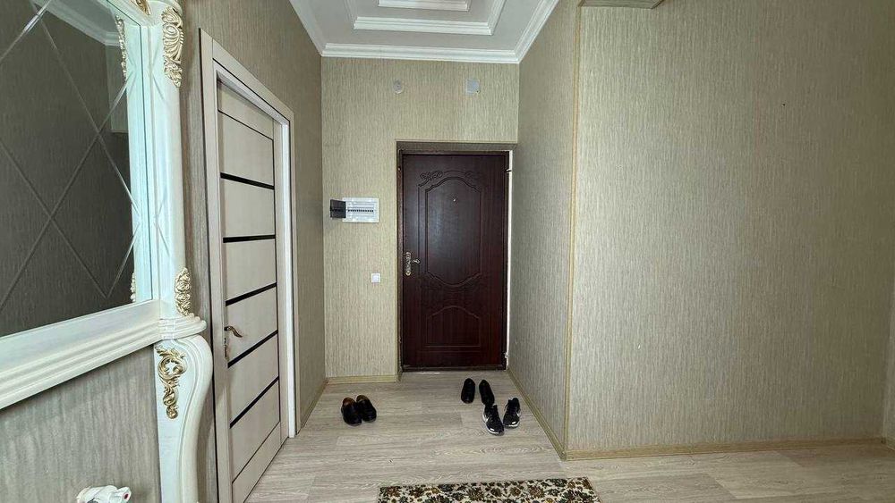 Фрунзиский 4-мактаб 3 қаватда 3 хонали квартира сотилади. ID: 1541