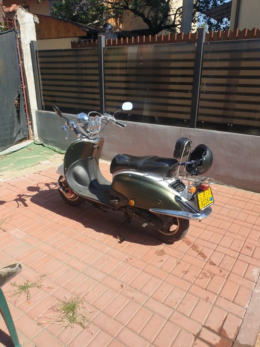 Vand schimb scuter retro 50cc  an 2020