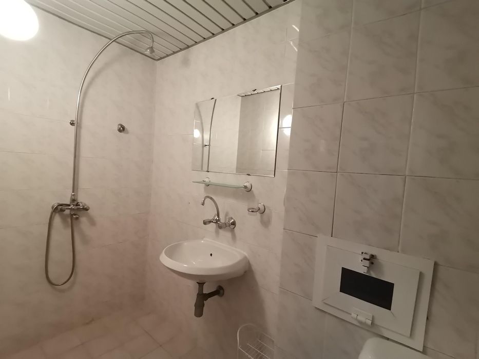 Дава се под наем Двустаен апартамент в Бургас, Лазур - 75 кв.м за 433.5 € - Снимка #4