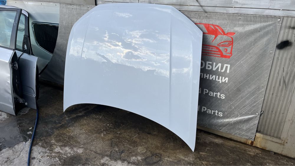 Преден капак Audi Q3 2 2018-