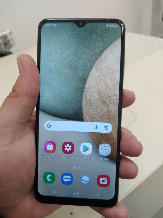 Продам Samsung A12 64