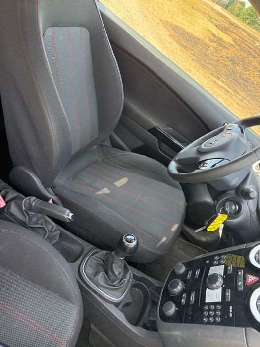 Opel corsa 2011 1.7 diesel