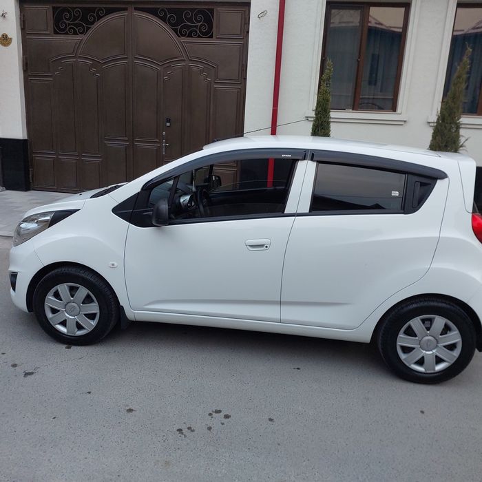 Spark Chevrolet 2-pozitsiya