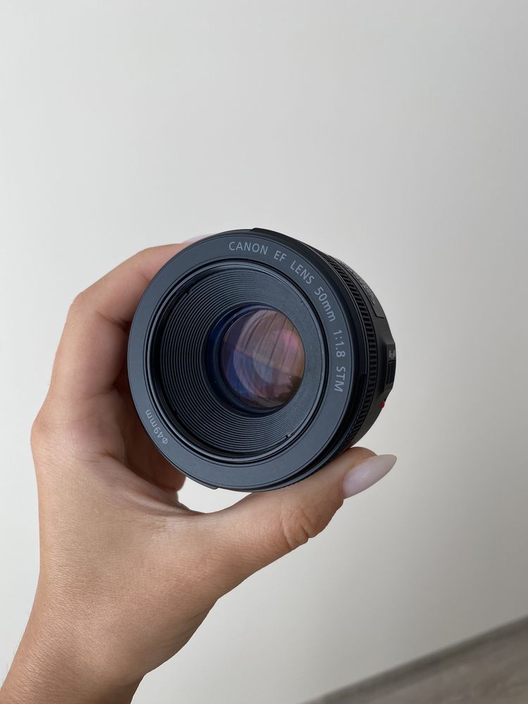 Canon 50mm f/1.8 STM