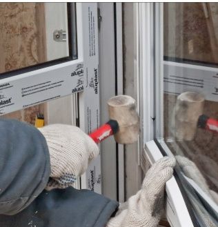 Ремонт окон регулировка Танировка Откосы подоконник замена ризины