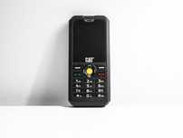 CA NOU - Telefon CATERPILLAR CAT B30 - rezistent la apă și praf (IP67)