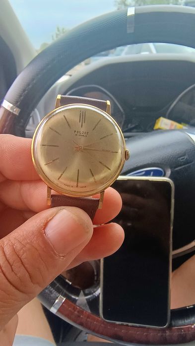 Ceasrusesc marca Poljot