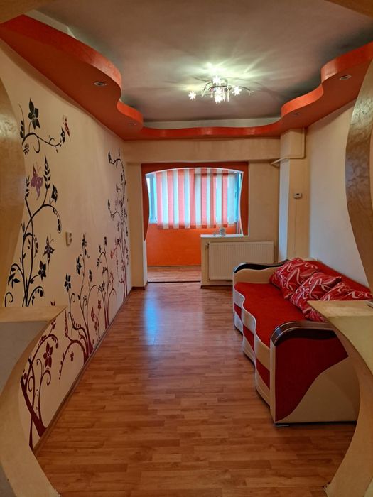 Ofer spre închiriere apartament cu doua camere în zona centru Tg- Jiu