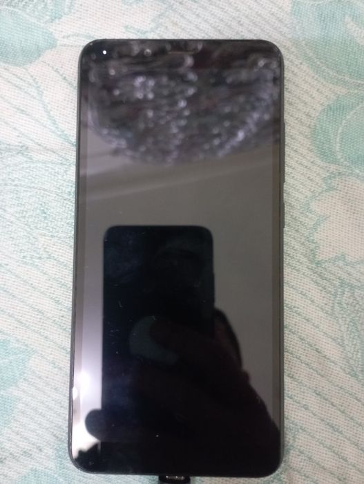 Телефон Redmi 6  б.у