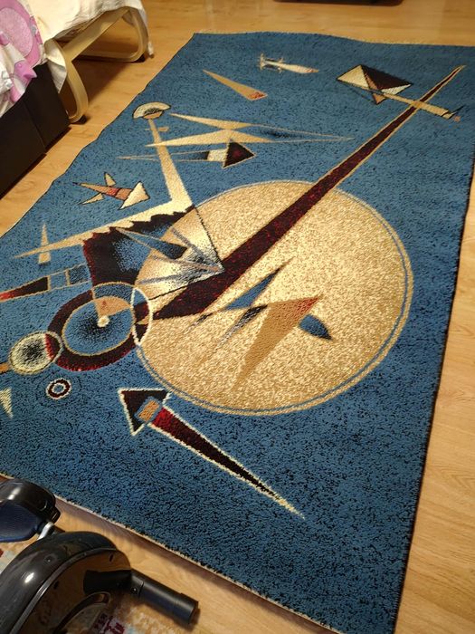 Se pune în vânzare covor