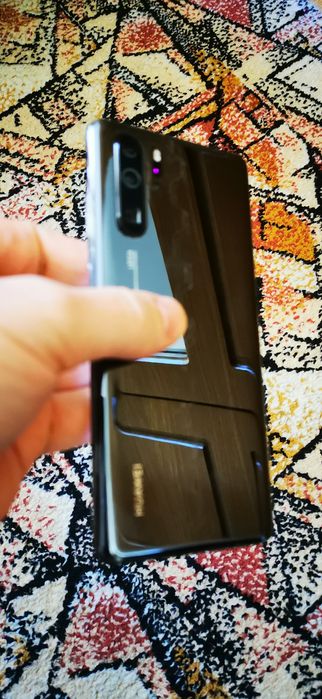 Tel Huawei P30 Pro, 128GB, 8GB ram, husa