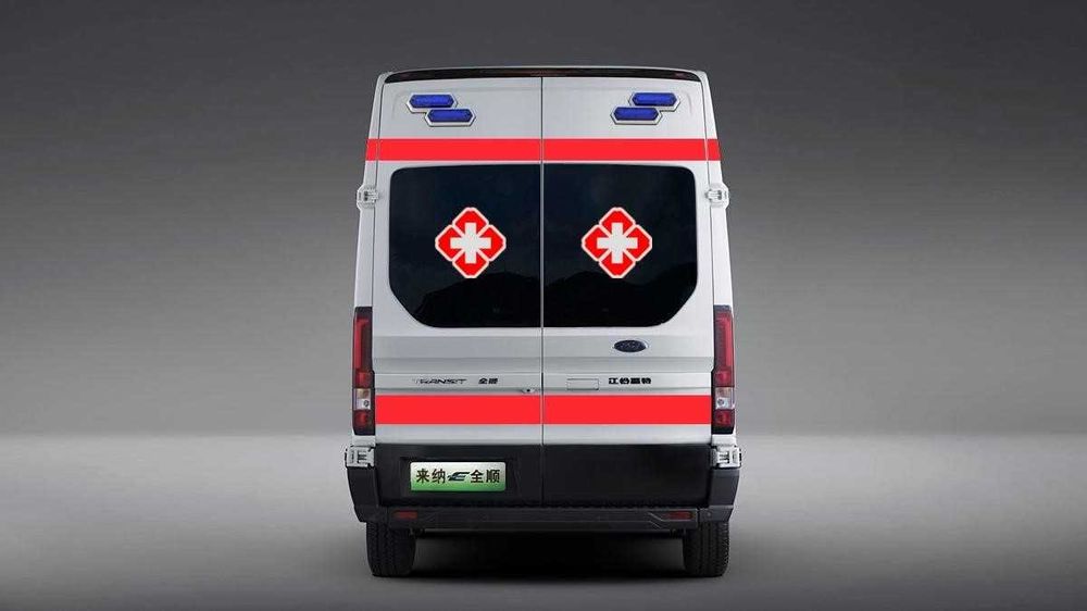 Ford Transit T8 EV Ambulance электрическая машина скорой помощи/406 КМ