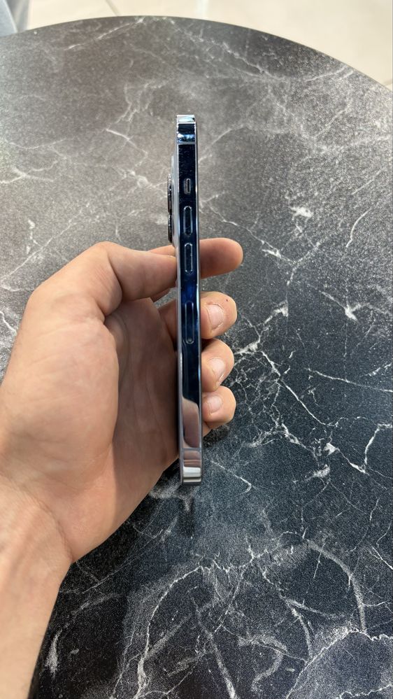 Iphone 13 pro blue